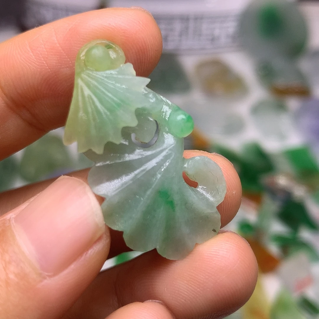 定制翡翠未镶嵌天然翡翠定制