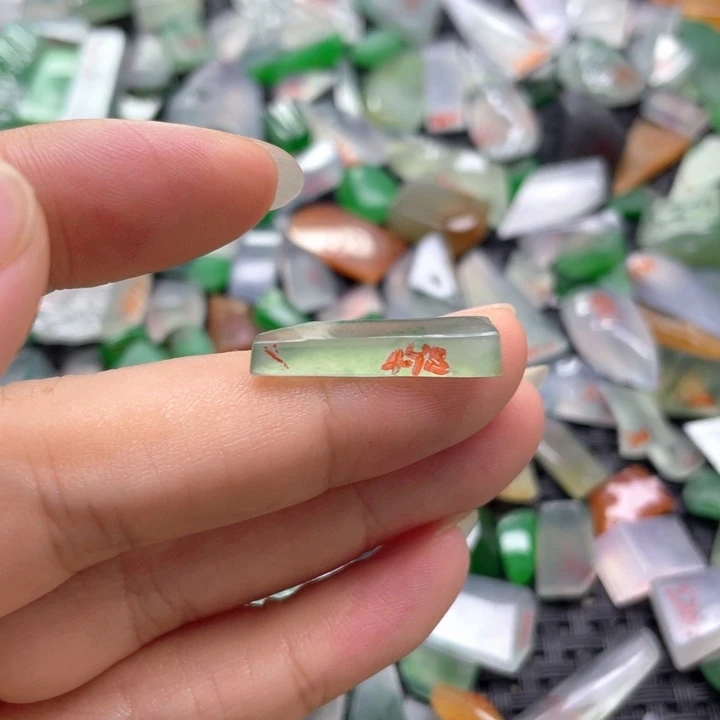 定制翡翠未镶嵌天然缅甸翡翠