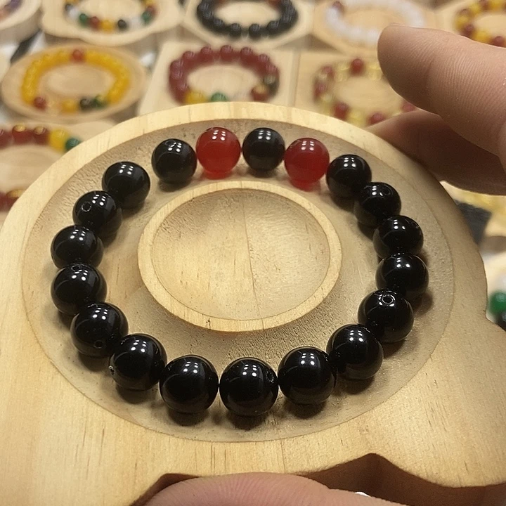 黑曜岩未镶嵌手链阳****?