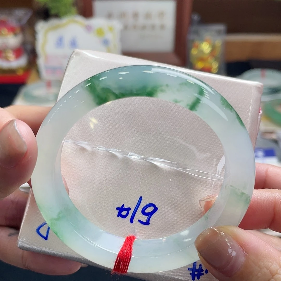 翡翠手镯未镶嵌50.6绿野仙踪