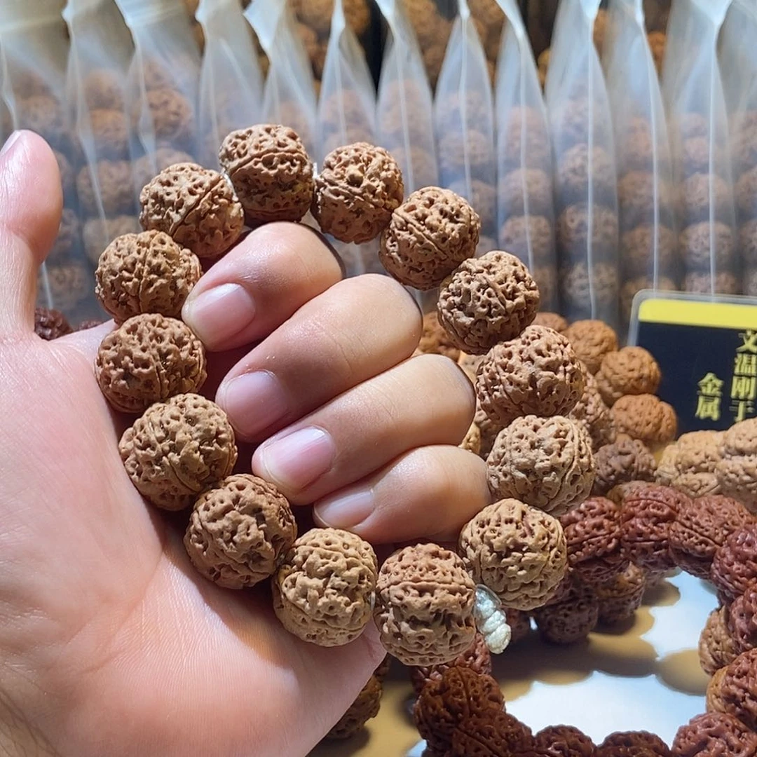 吊坠金刚菩提粱蜂王22mm