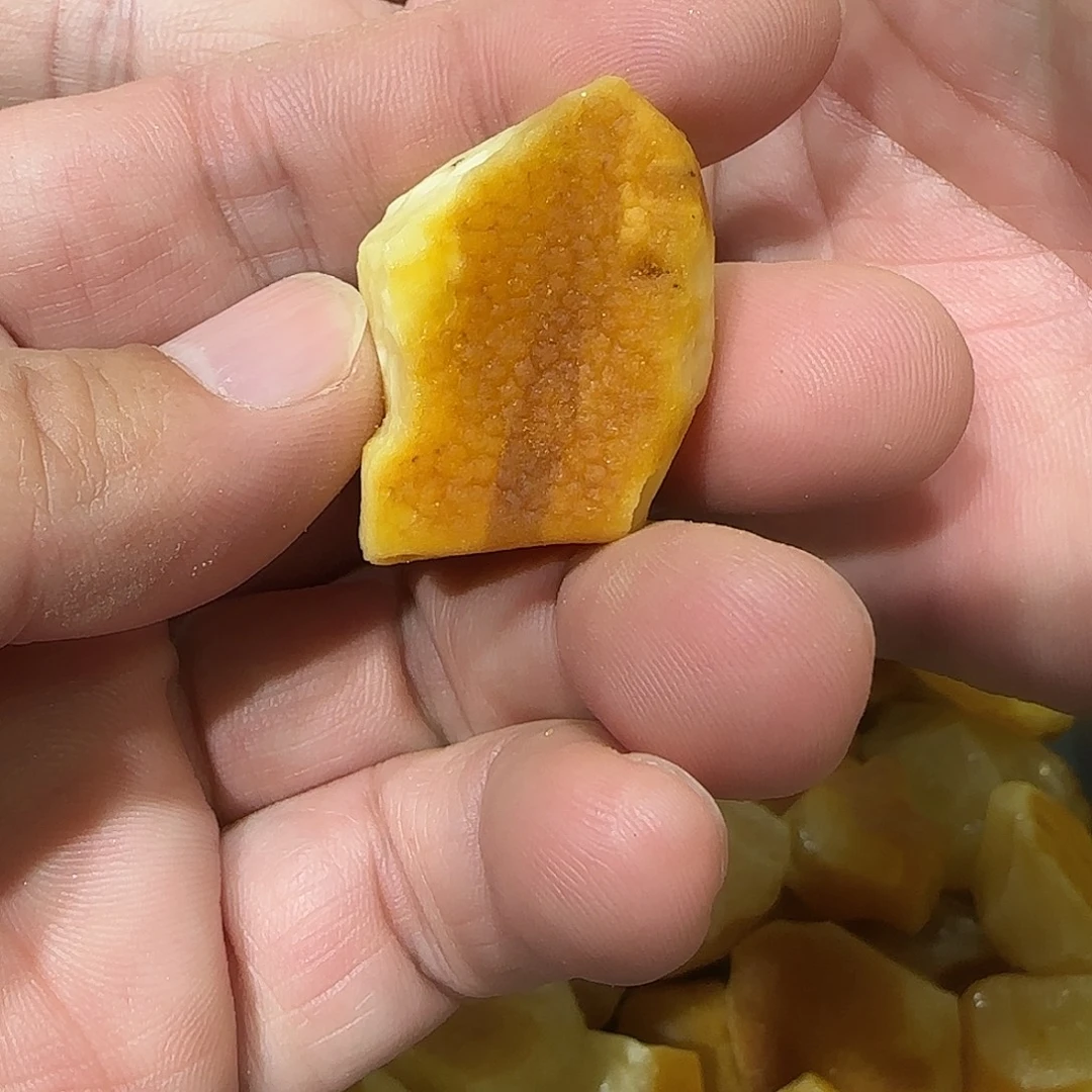 定制琥珀未镶嵌蜜蜡