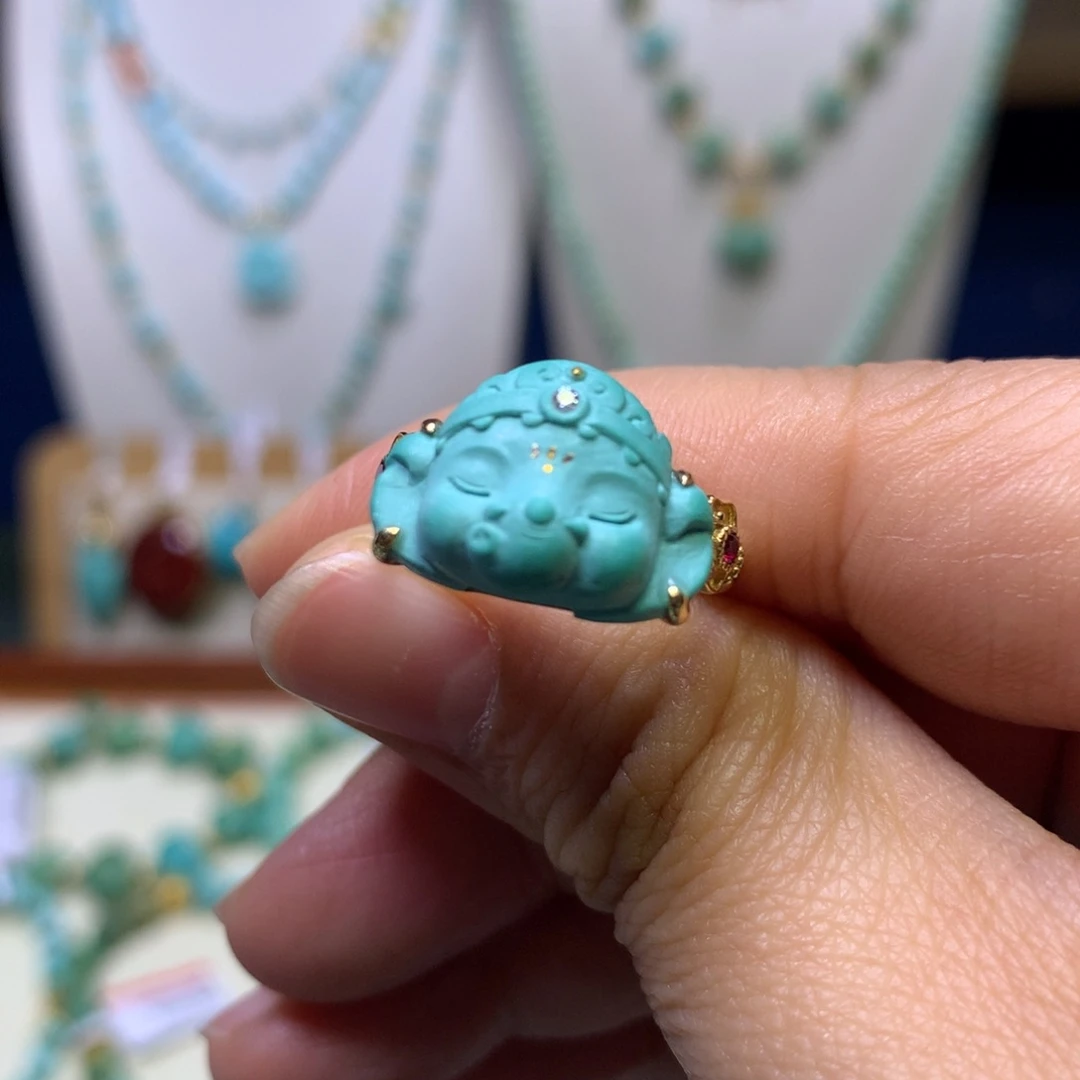 绿松石18K金镶嵌戒指