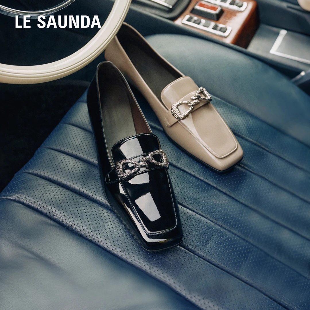 莱尔斯丹蝶影流光2025秋季新款方头漆皮方头粗跟乐福单鞋6T15101