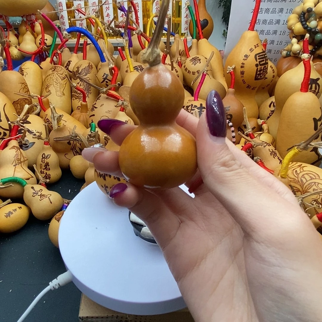 孙***鑫香榧木葫芦工艺品