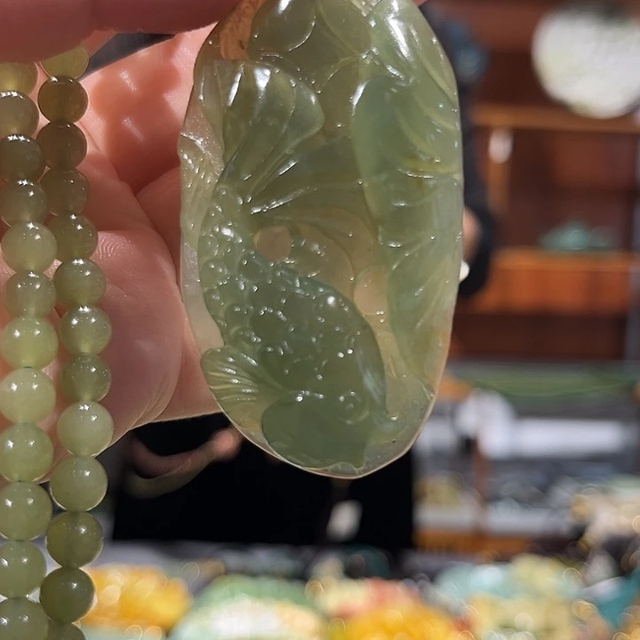 未镶嵌岫玉毛衣链
