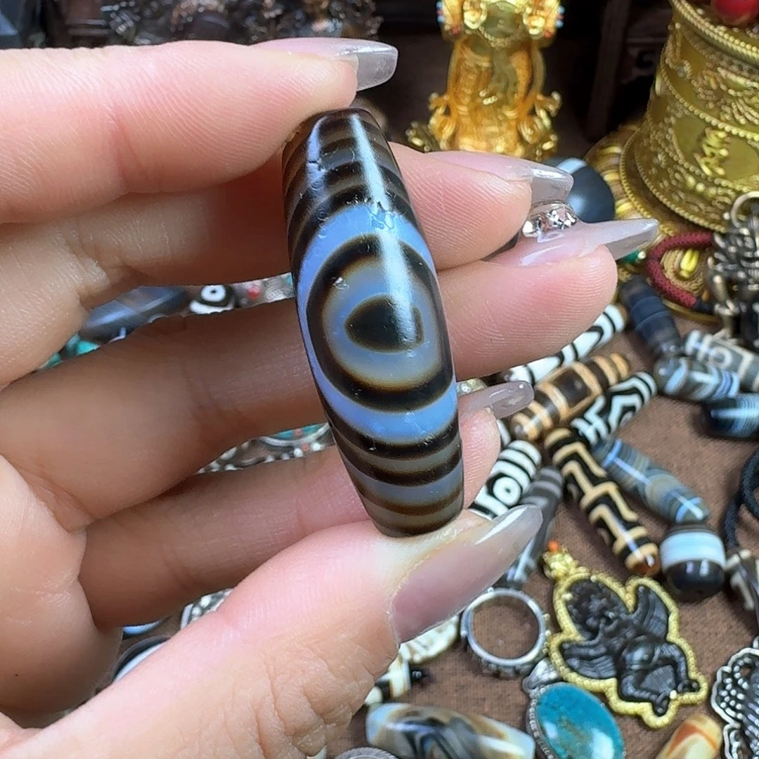 自***鱼泥塑扎西德勒独特设计