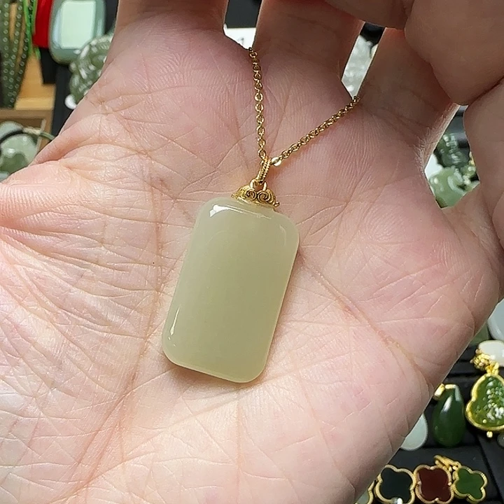 颈饰银S925镶嵌和田玉