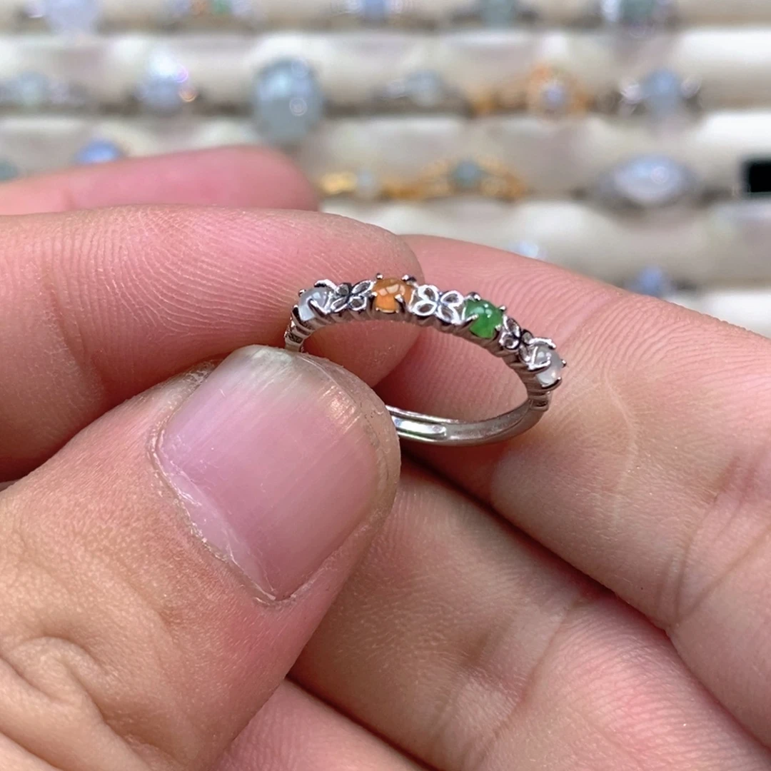 翡翠未镶嵌戒指翡翠