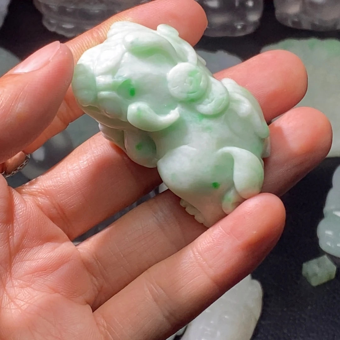 定制翡翠未镶嵌纯天然