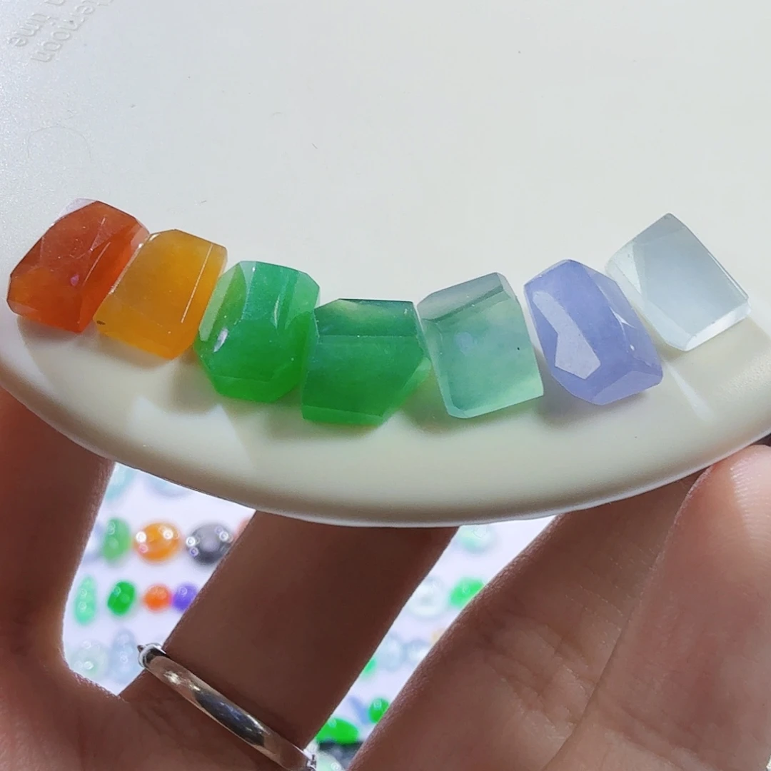 翡翠未镶嵌颈饰超级福利