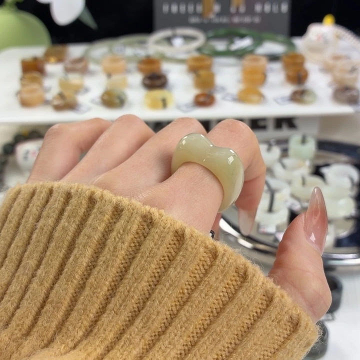 和田玉（糖玉）未镶嵌戒指j155糖猫耳18.2