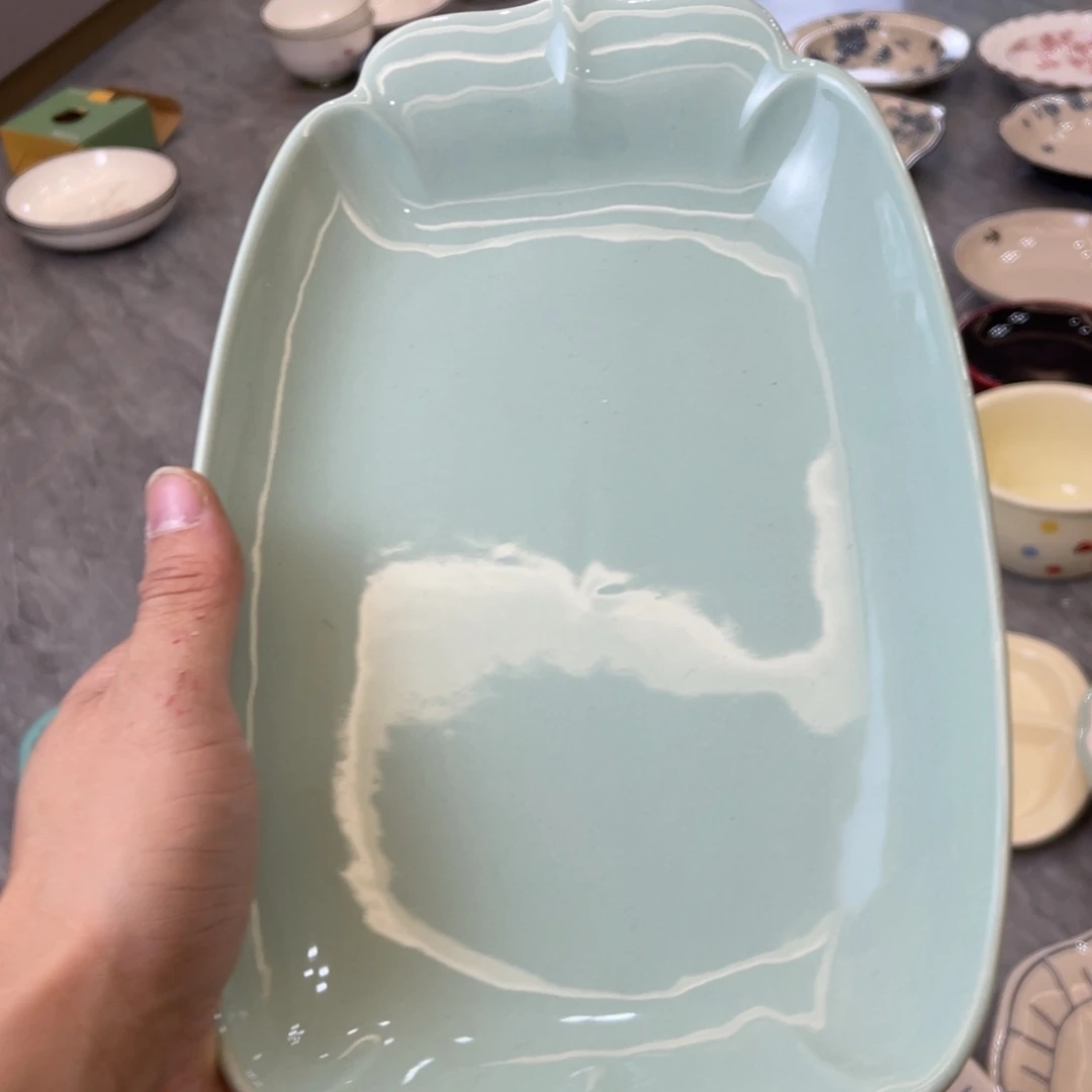 陶瓷微瑕餐具介意勿拍，满18飞！