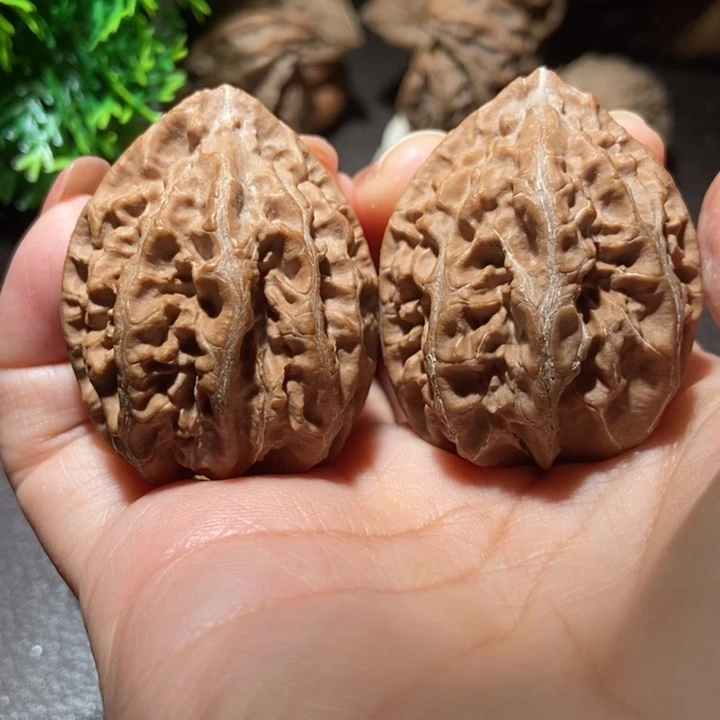 把件文玩核桃东北楸子小雪39