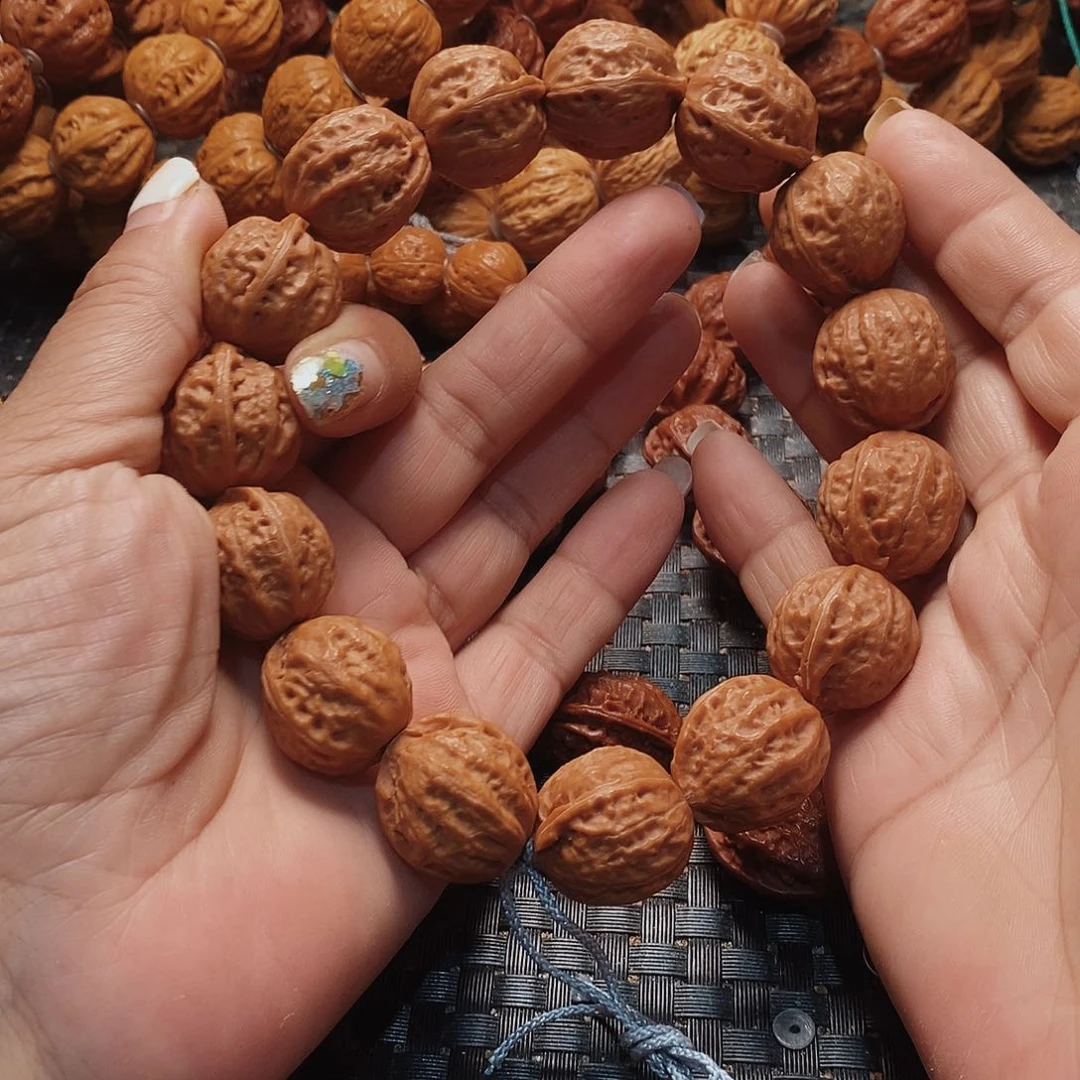 文玩核桃手串纽扣