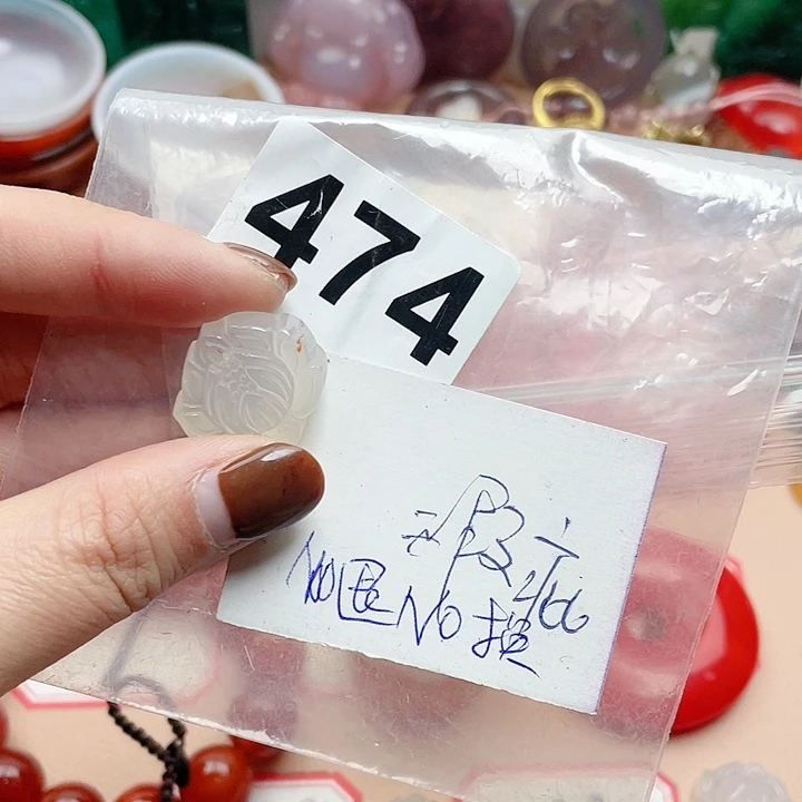 合金颈饰玛瑙/玉髓起**了