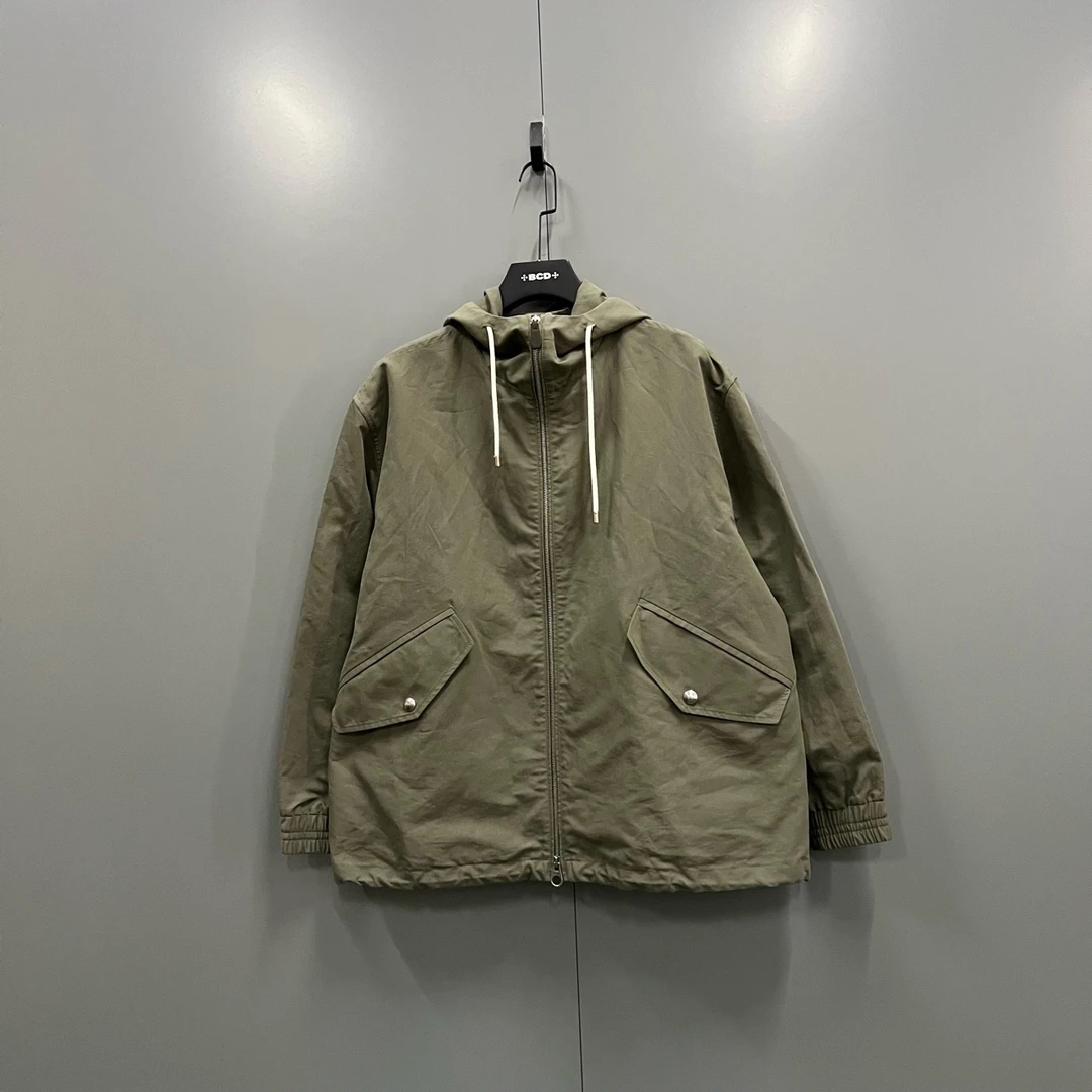 99新  q213军绿连帽抽绳外套 S码