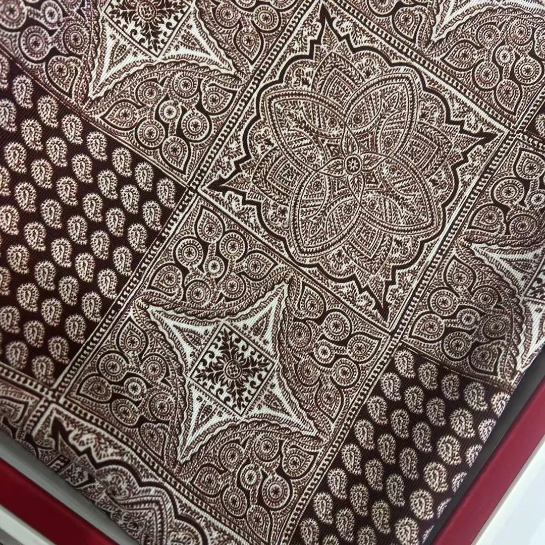 【110意罗稠方巾-YLC-110-J-8705】106*106意罗绸百搭时尚方巾双面