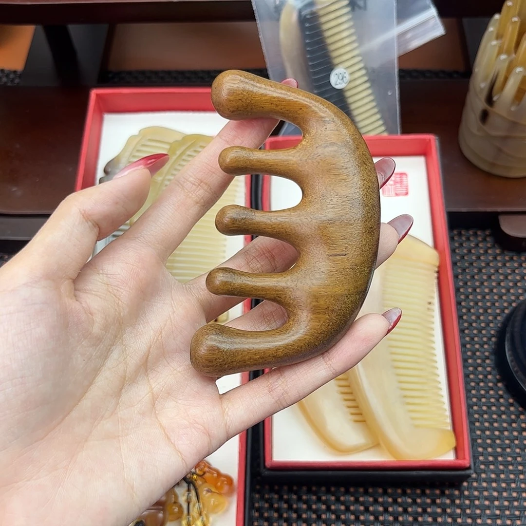 纯手工制作檀木梳子