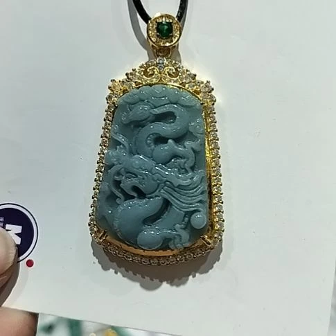 翡翠未镶嵌颈饰天然缅甸翡翠A货吊坠