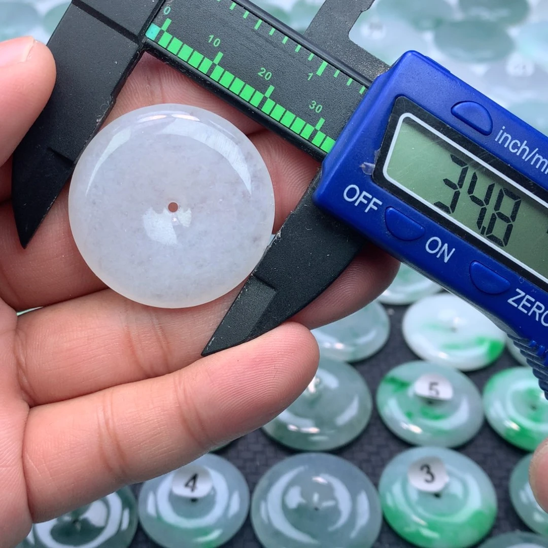 翡翠颈饰未镶嵌缅甸天然A货翡翠