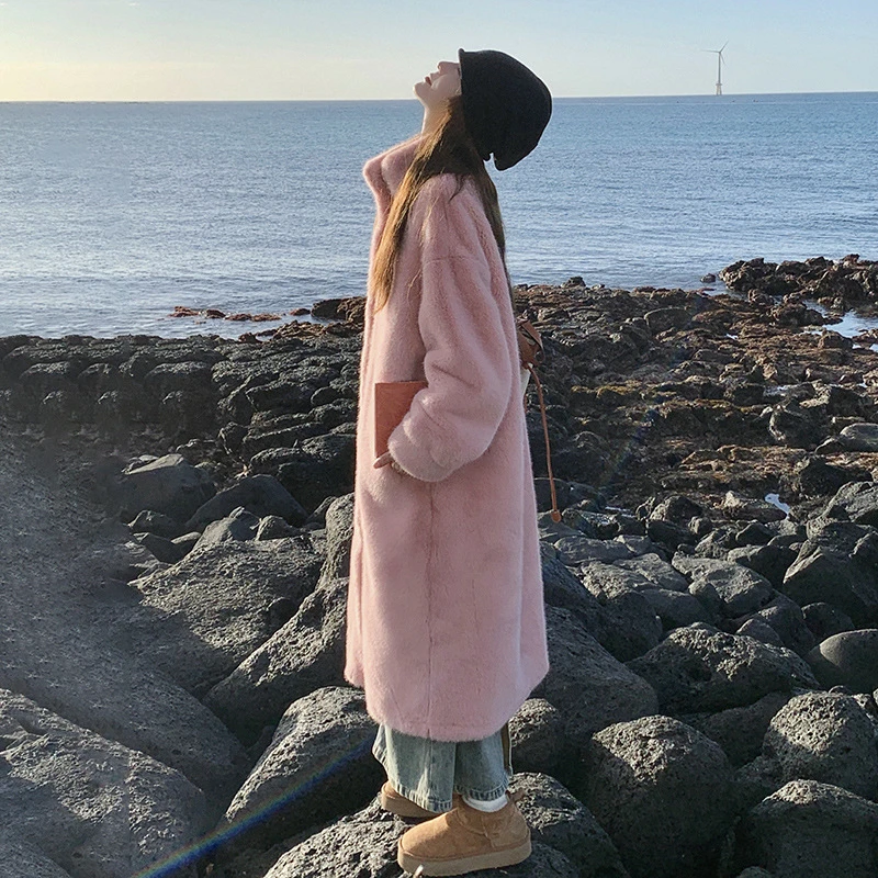 高级感粉色仿皮草水貂绒羊羔毛外套女冬季新款毛绒绒长款保暖加厚