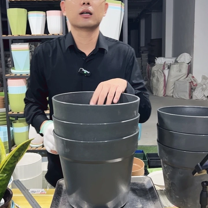 微瑕仿陶口26高23黑色3只无托