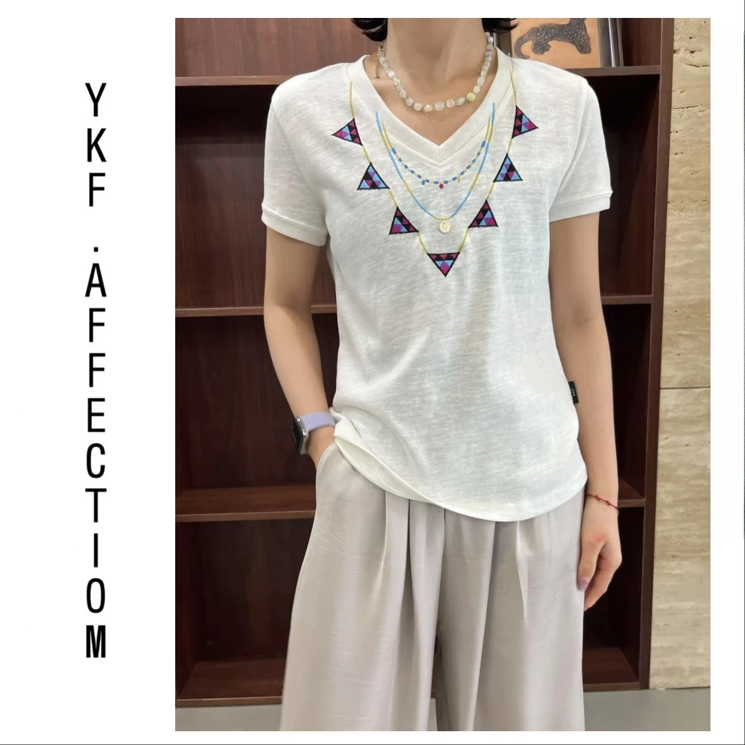 欧货V领三角刺绣T恤53125