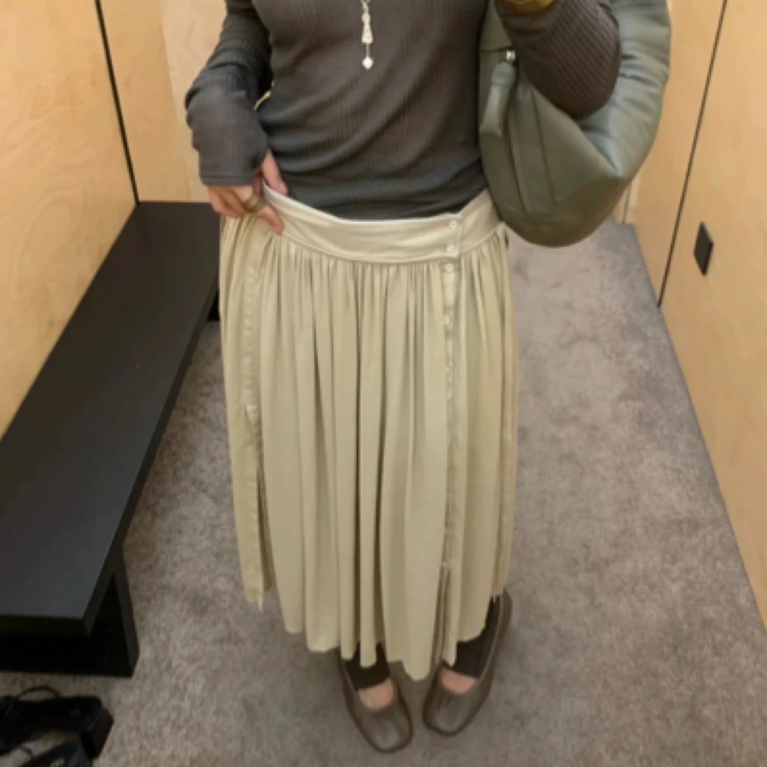 lm褶皱垂感高腰半裙