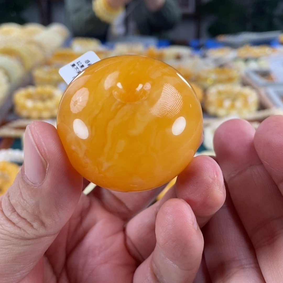 琥珀未镶嵌珠宝奇石鸡油红平安扣34.06