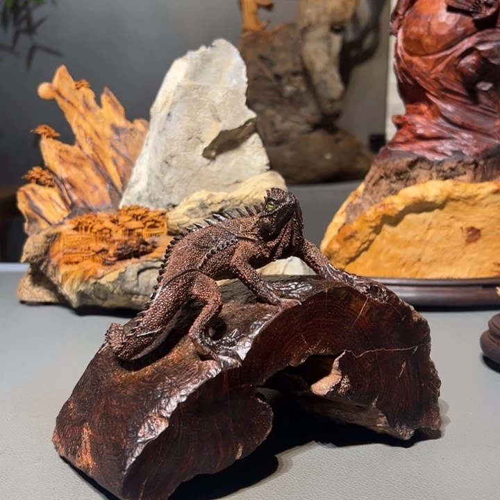 琢***痕交趾黄檀（大红酸枝）吸金万亿摆件作品