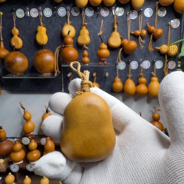 F***r哈哈你说呢啊哈哈哈呢