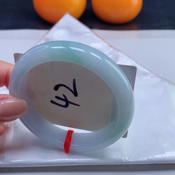 翡翠手镯未镶嵌565757575757