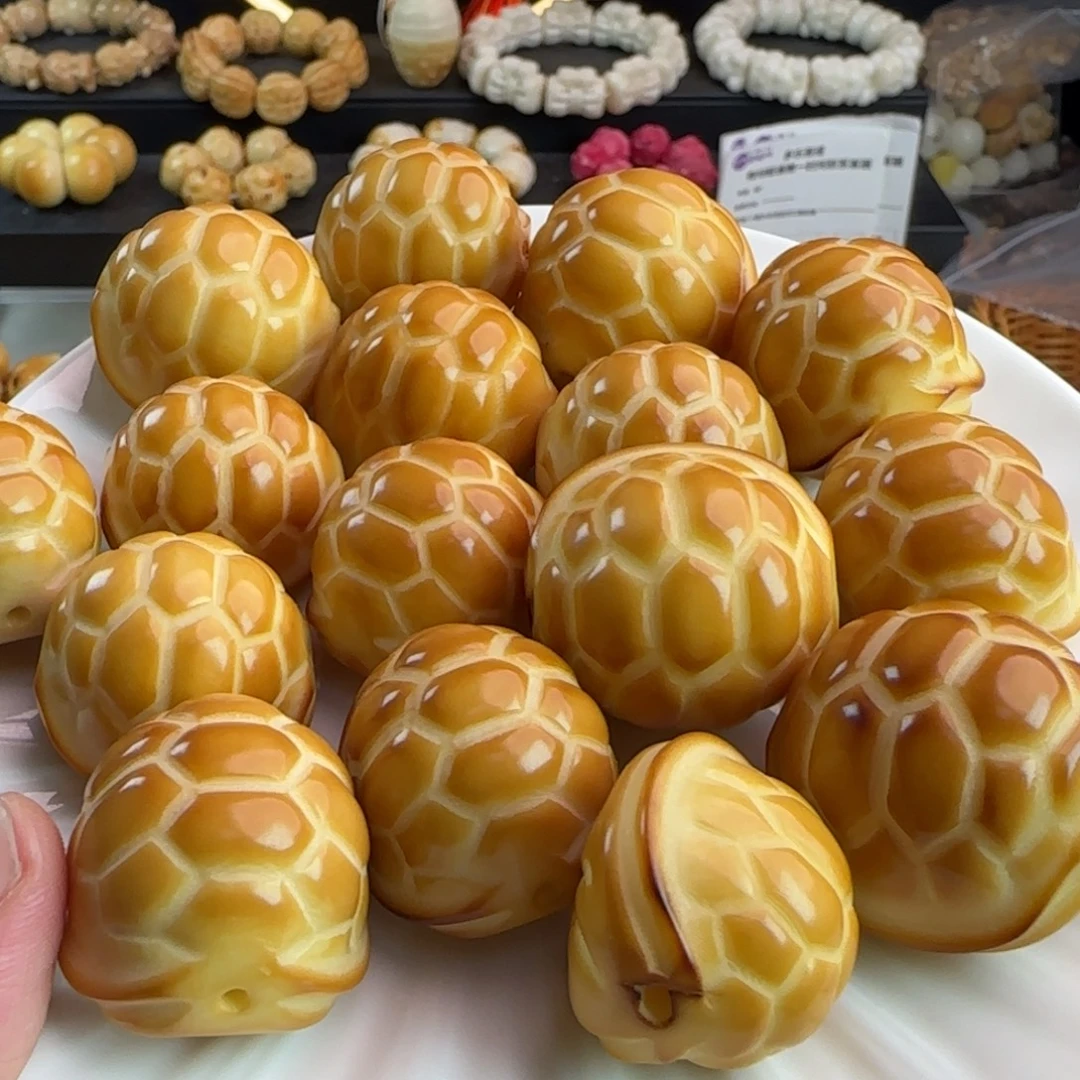 手串菩提根/象牙果瑕疵炭烤大富甲3颗（有裂）