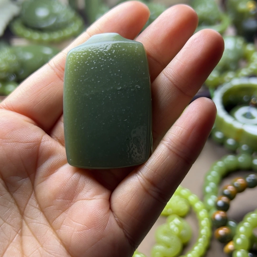 岫岩老玉（透闪石质玉）未镶嵌挂件