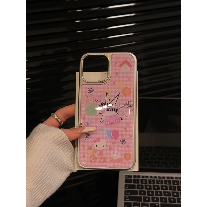 适用苹果16pro手机壳电镀相框大孔iPhone15小众格纹kitty单车小狗