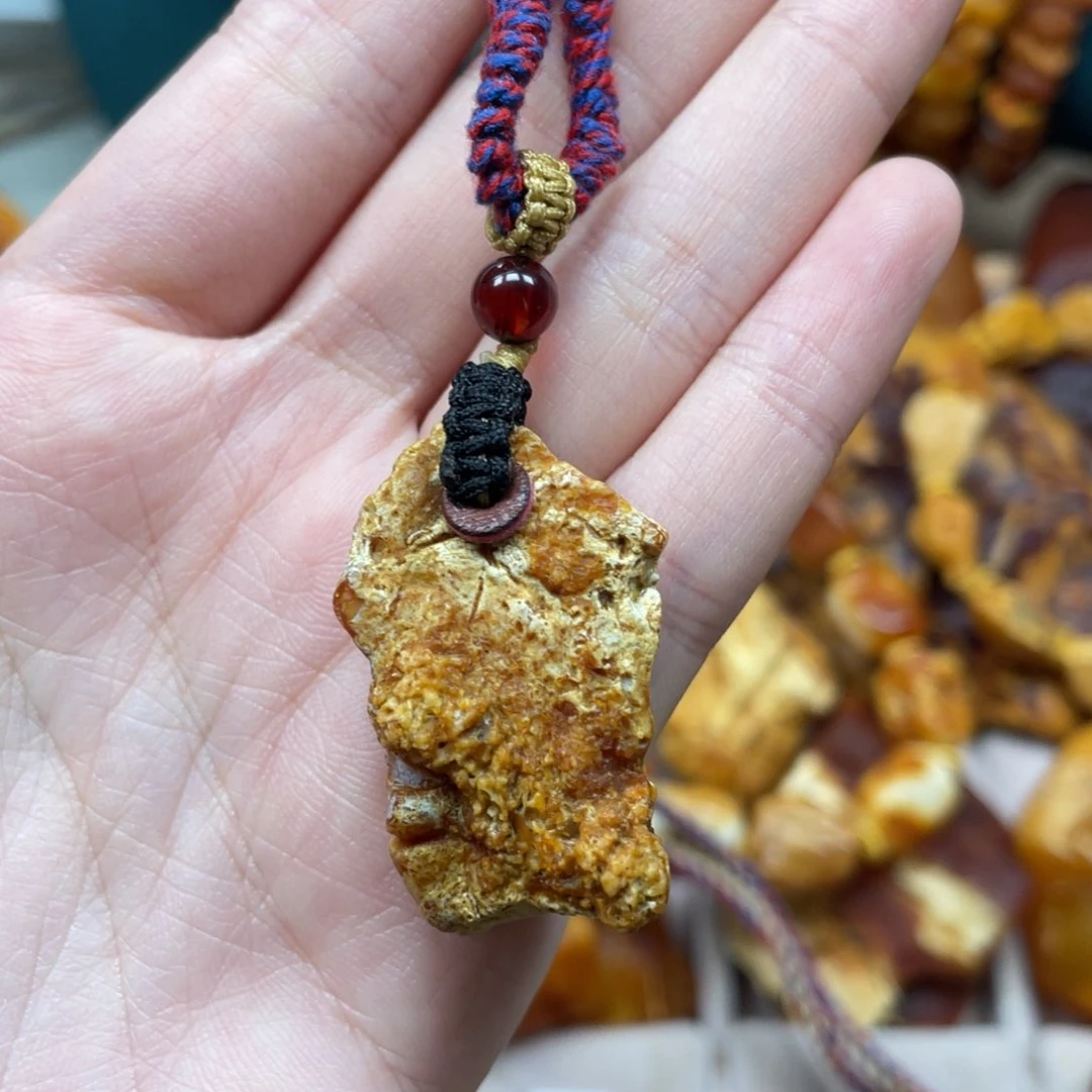 琥珀珠宝奇石未镶嵌