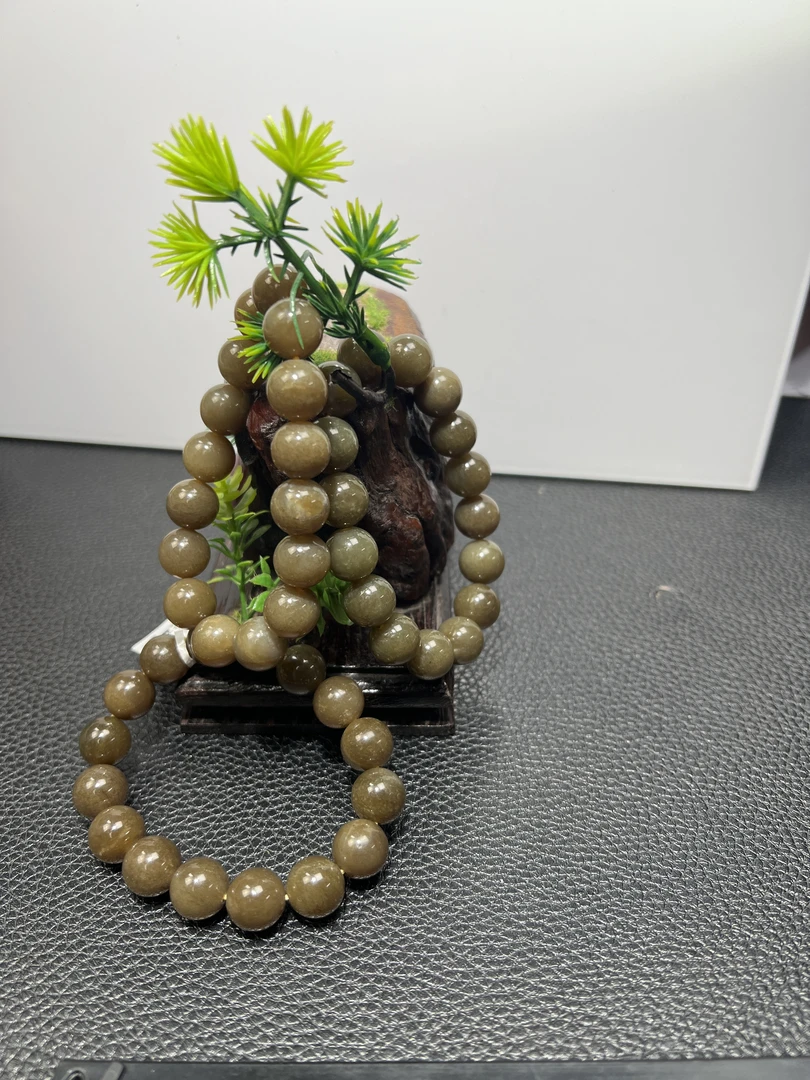 天然和田玉手串-HTY10239多样性发其一
