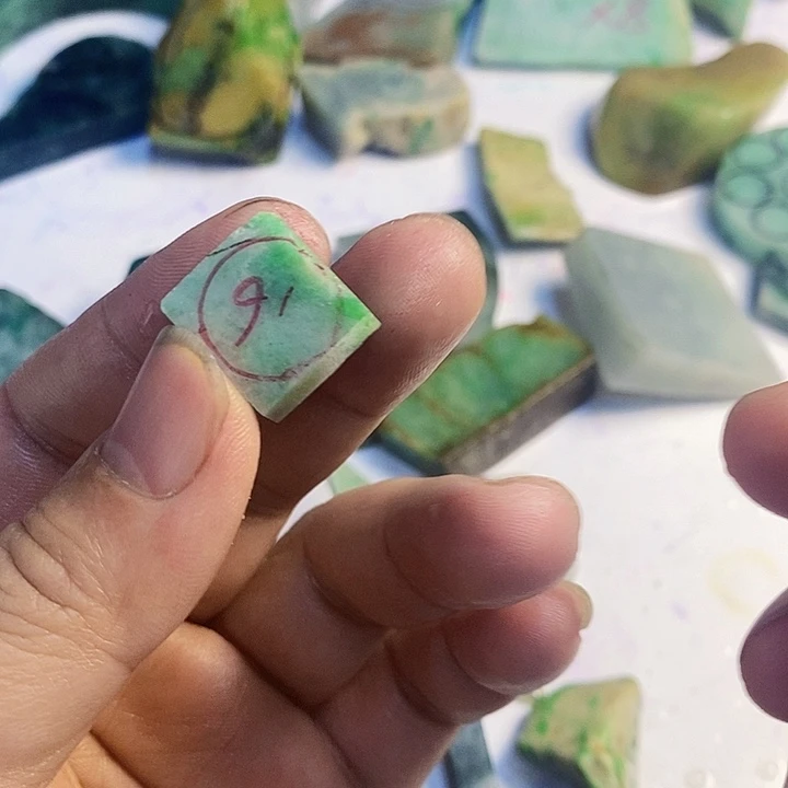 翡翠散珠天然翡翠A货挂件