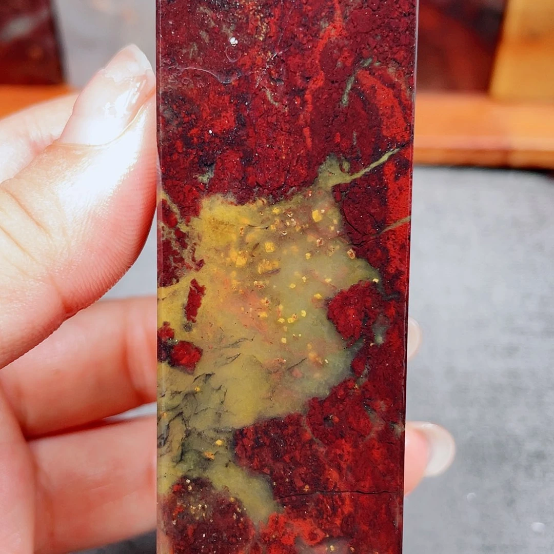 【闪购商品】玉桂林鸡血玉印章素章