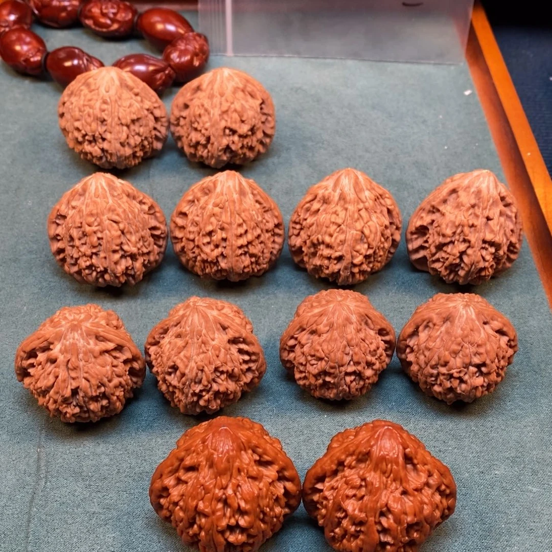 T***t文玩核桃吊坠新品种