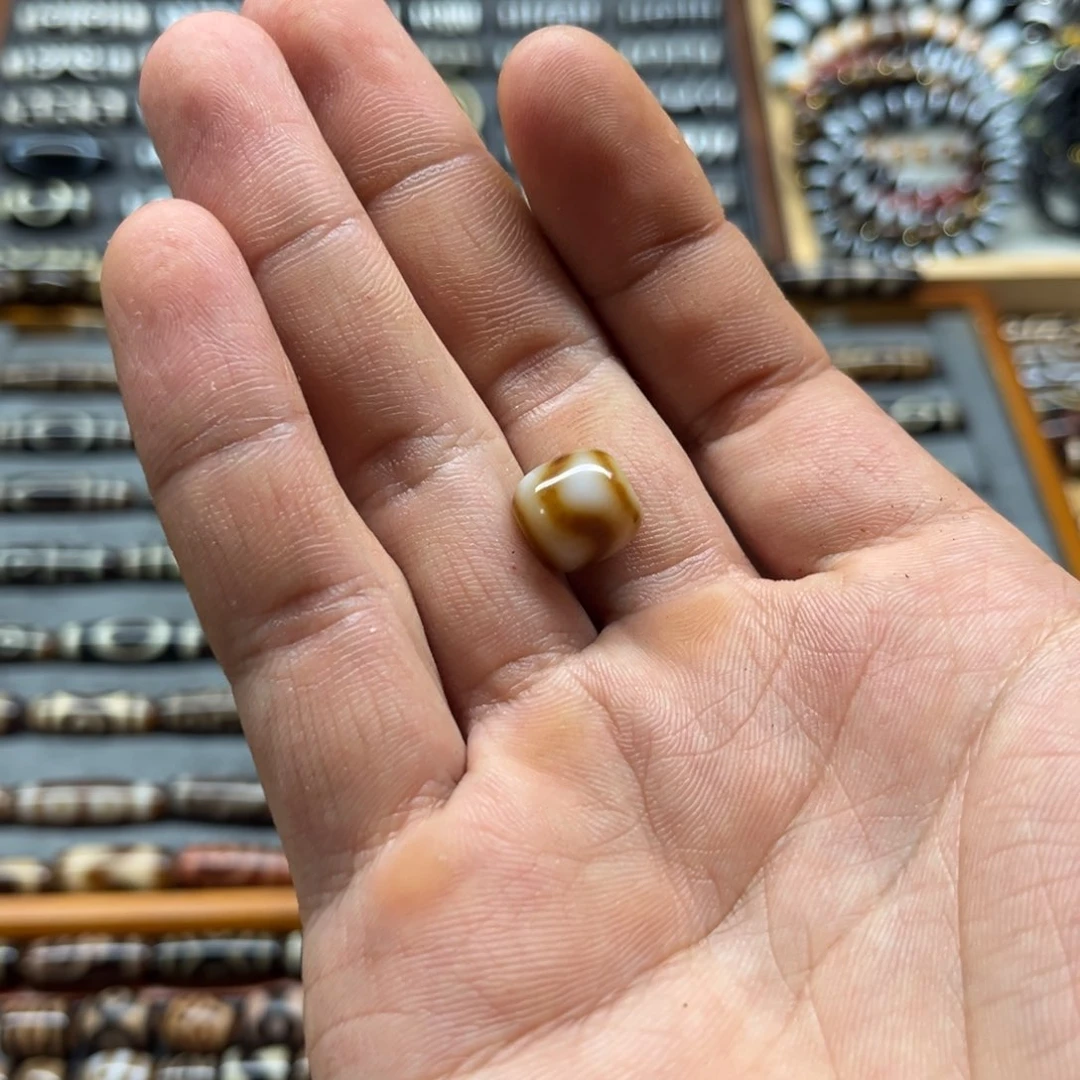 玛瑙/玉髓颈饰未镶嵌德*克