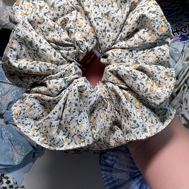 布艺非金属小碎花大褶大肠圈