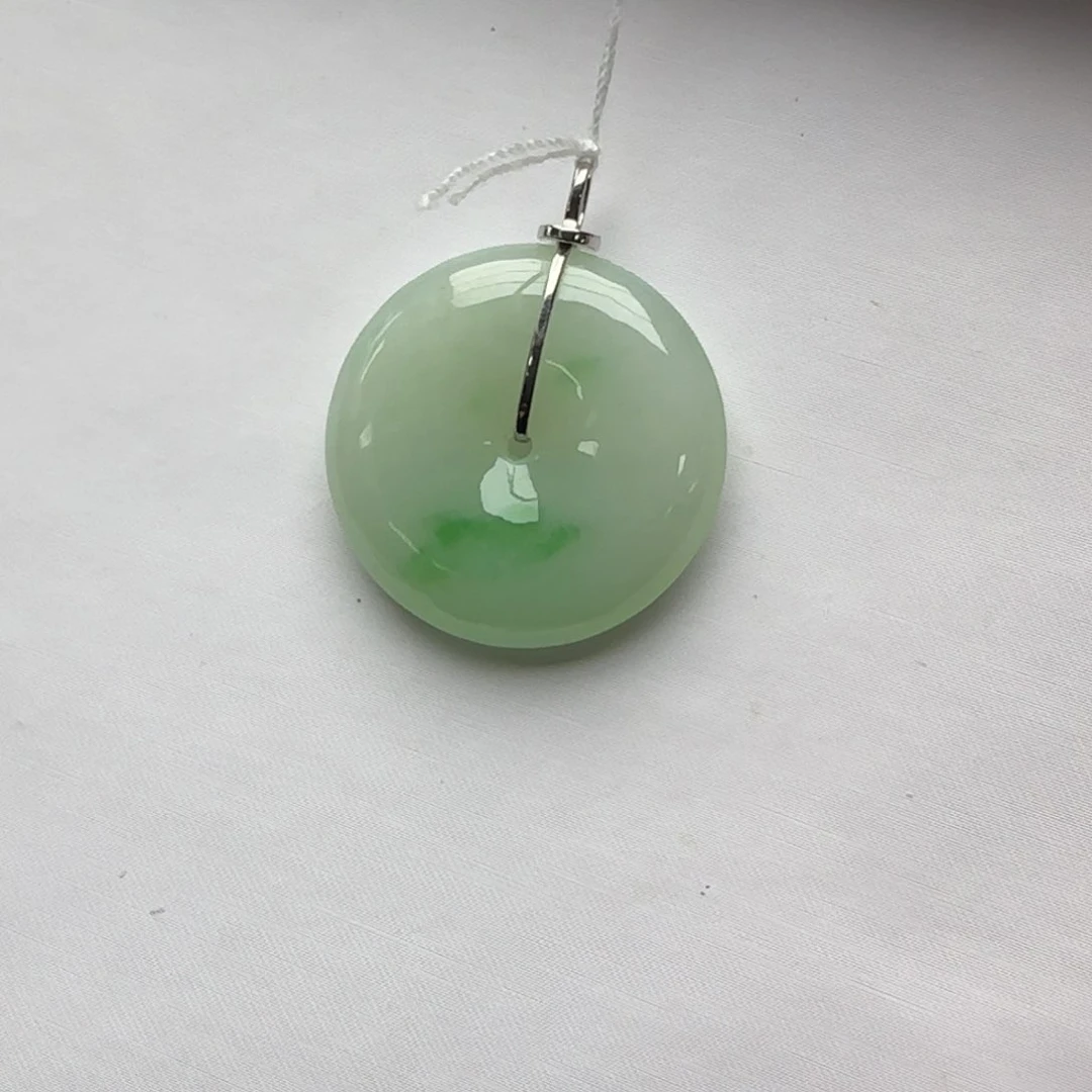 翡翠颈饰18K金镶嵌牛***录平安扣