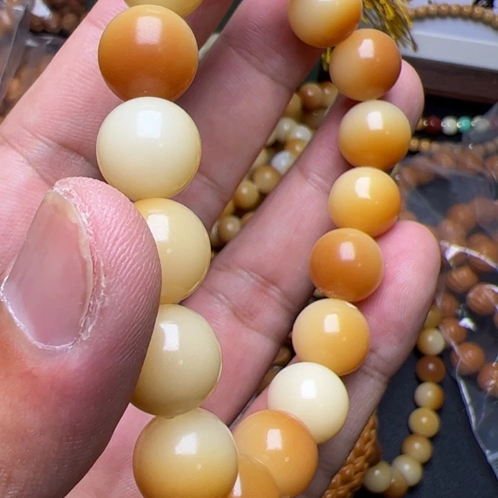 猴头核桃吊坠哦了咯脚