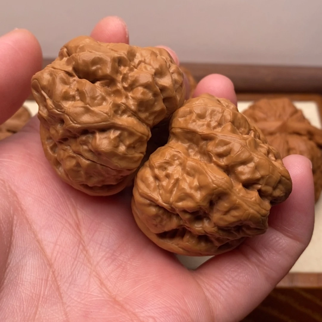 【闪购商品】把件文玩核桃边41左右