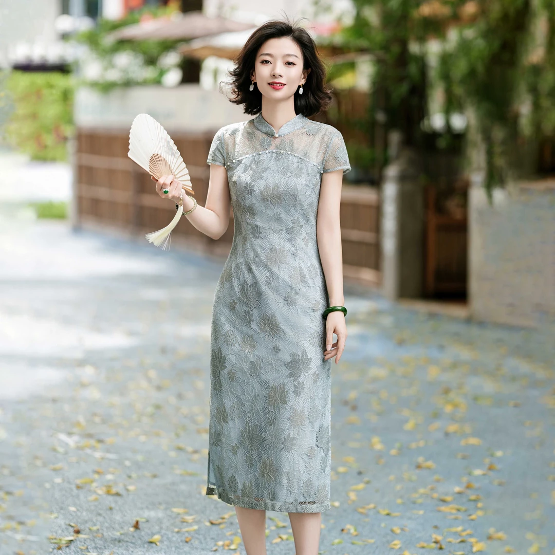 西子/【枫叶青瓷】新中式蕾丝钉珠枫叶印花收腰碧青色旗袍/QPYF031