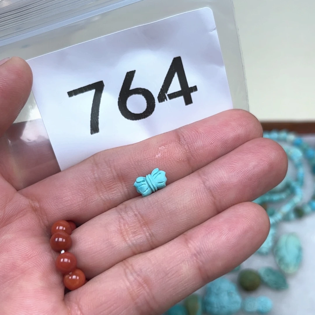 南红玛瑙未镶嵌珠宝奇石