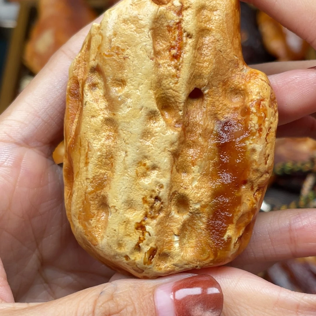 琥珀未镶嵌珠宝奇石