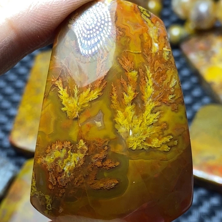 玛瑙/玉髓颈饰未镶嵌从****^